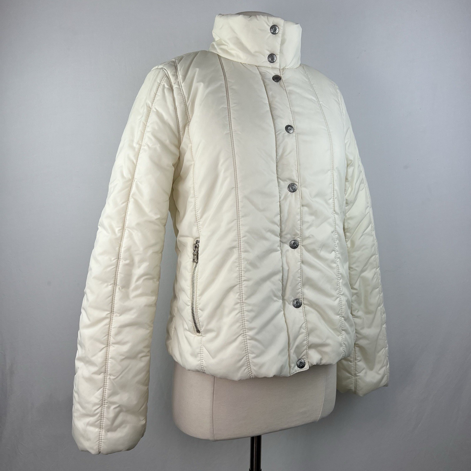 Vintage Guess white quilted puffer jacket insulated button up zipper Woman’s L