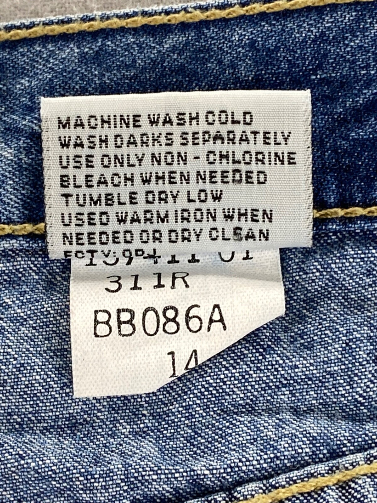 Vintage 90’s Bugle Boy Collection For Her Blue Jean Shorts Womens 14 100% Cotton