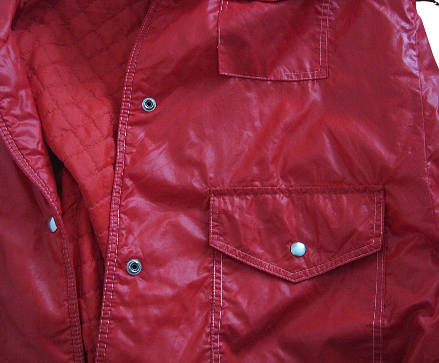 Red Mod Raincoat; Above-Knee With Pockets; Size 6-7 Nylon/All-Season