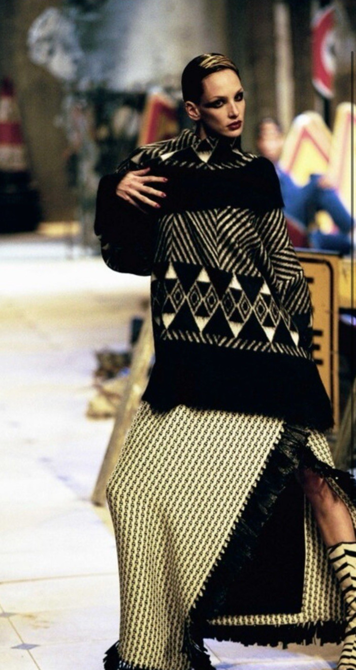 *JOHN GALLIANO* Vintage F/W 1999 „Maori” Oversized Chevron Knit Mohair Sweater