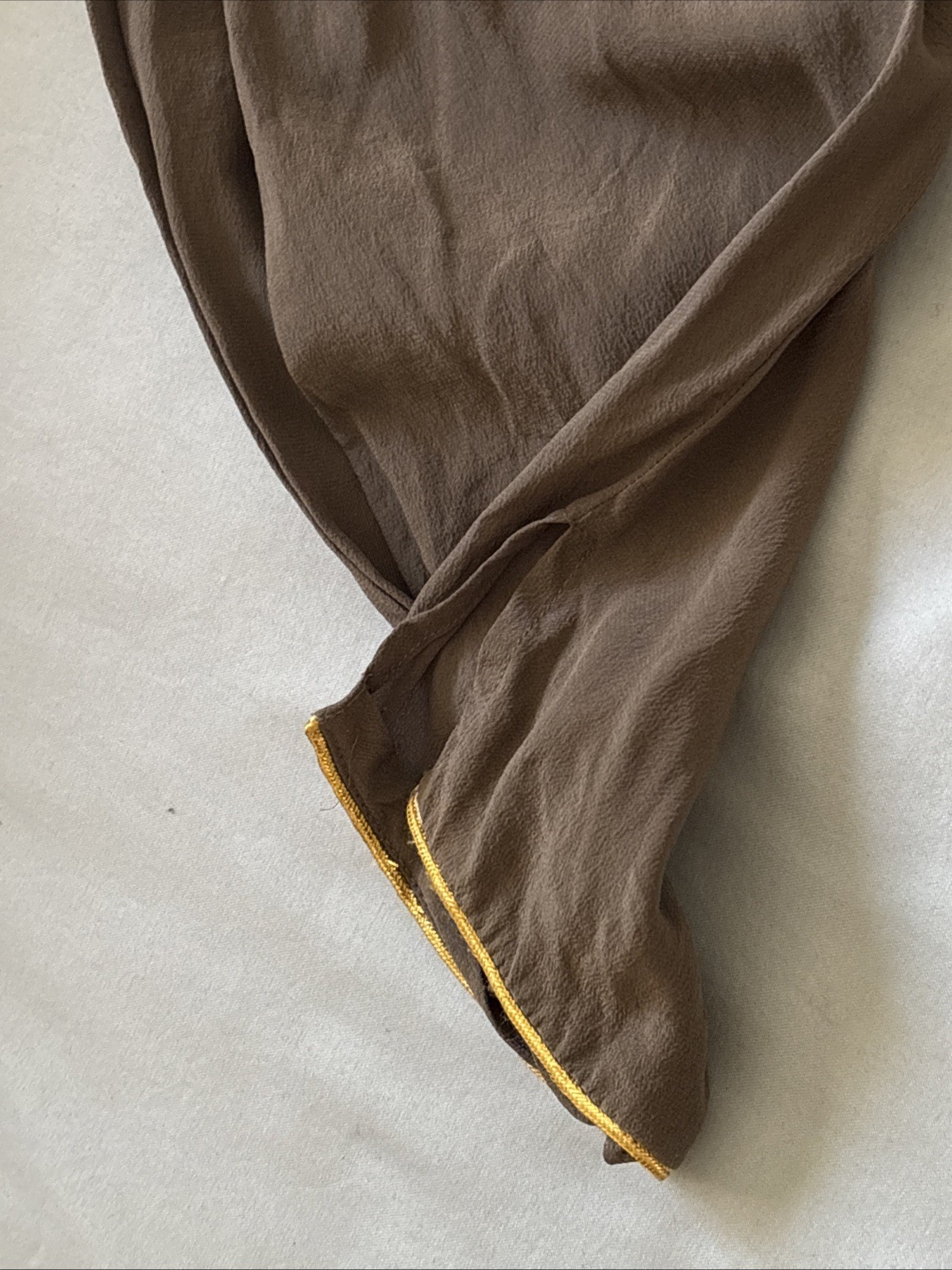 VINTAGE OLIVE GREEN 100 % SILK TAHARI BLOUSE