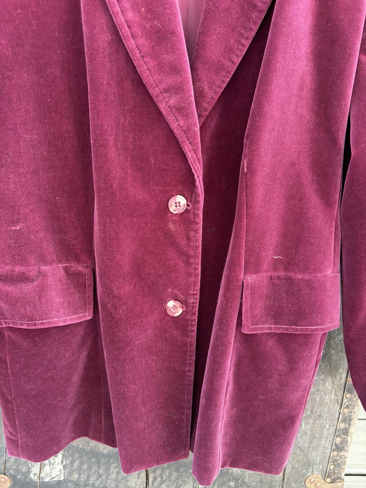 Vintage Women’s Size 38 1980’s Burgandy Plum Velvet Blazer Rare Size beautiful
