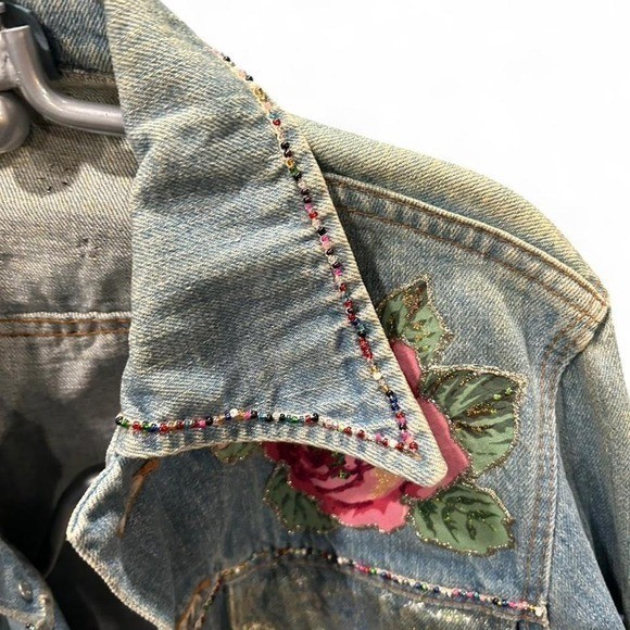 Add 'Vintage Jean jacket size S-34/36 (s1) by Sears awesome retro embellishments