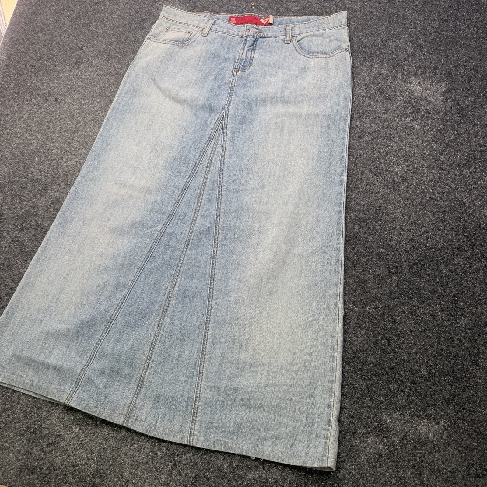 vtg y2k era Guess ? Maxi Long Modest Skirt Women’s 32 (34) Denim Jean Western 36