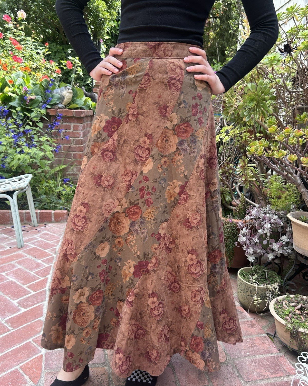 Vintage 70s Handmade S Full Floral UltraSuede velveteen Skirt