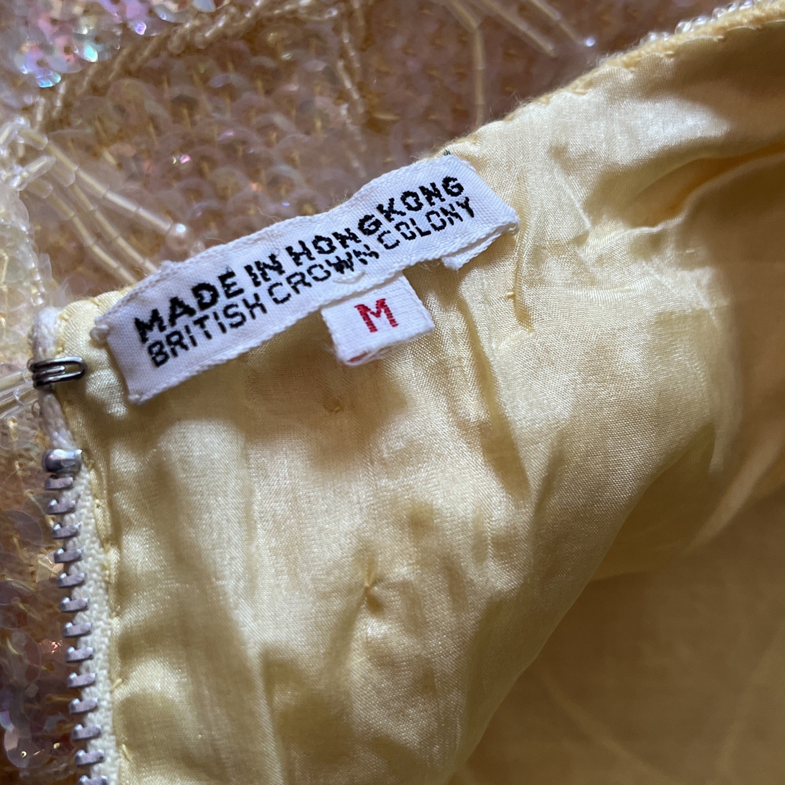 Vintage 60s House of Gold Hong Kong Pink Beaded Sequin Lattice Shell Top