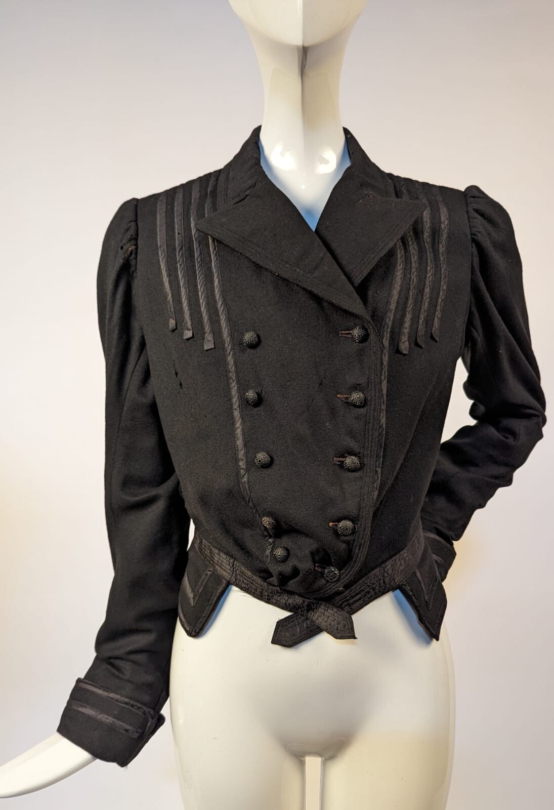 VICTORIAN 1890’S BLACK WOOL JACKET W SILK STRIPE DETAIL