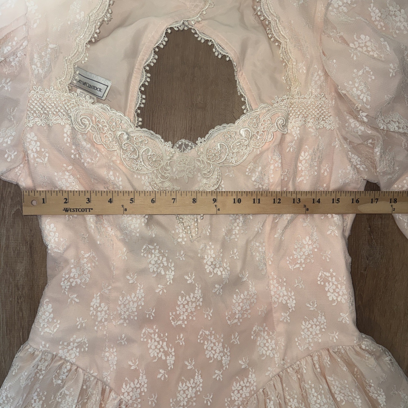 Vintage McCLINTOCK Peach Tea Dress Lace Floral Size 14 Cap Sleeve Open Back
