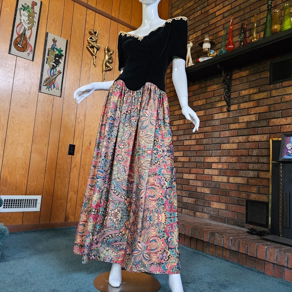 Vtg 80s Ornate Maximalist Off Shoulder Velvet Formal Evening Dress Ball Gown M/L