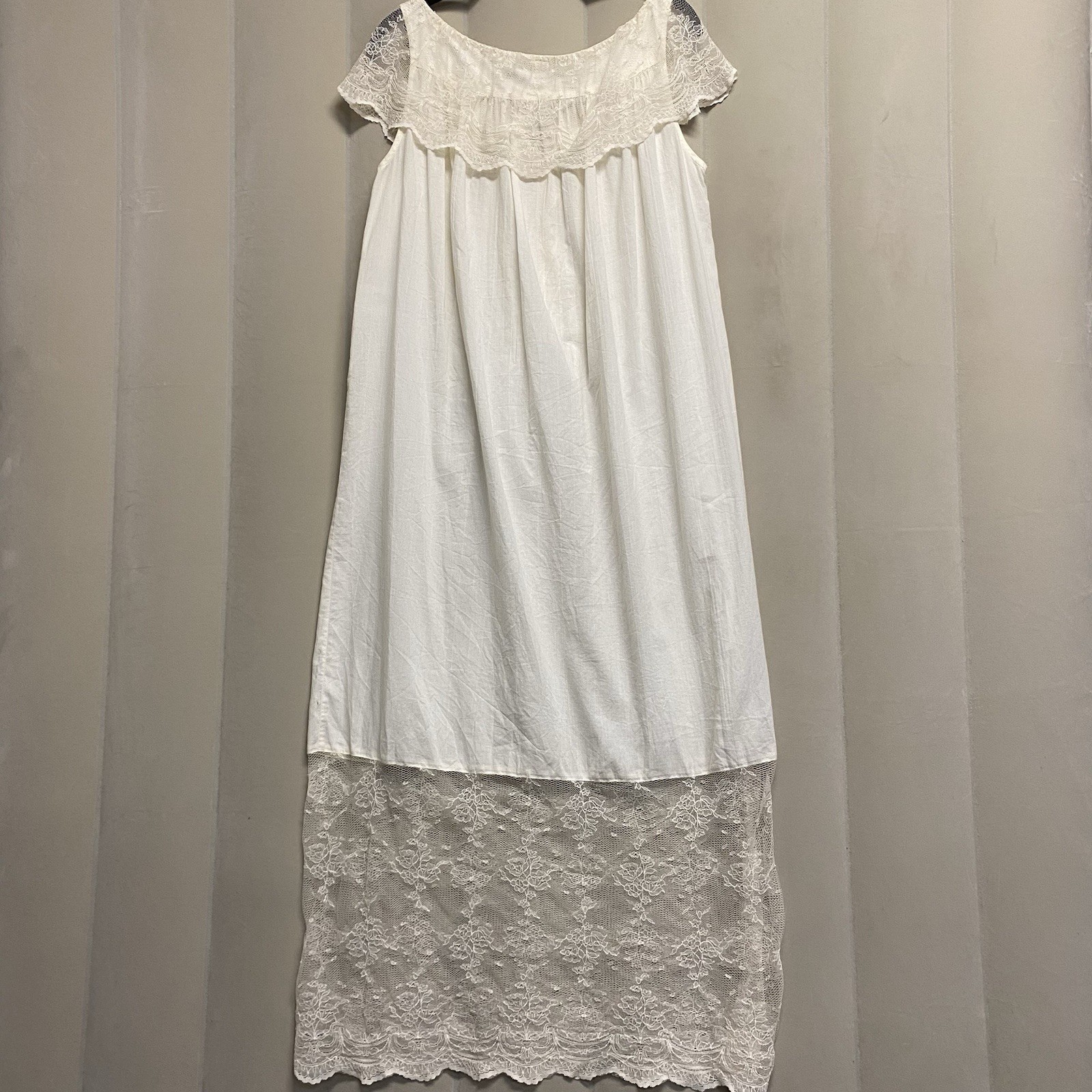 Vintage Eileen West Couture Queen Anne’s Lace Nightgown Slip Dress Small Lacy