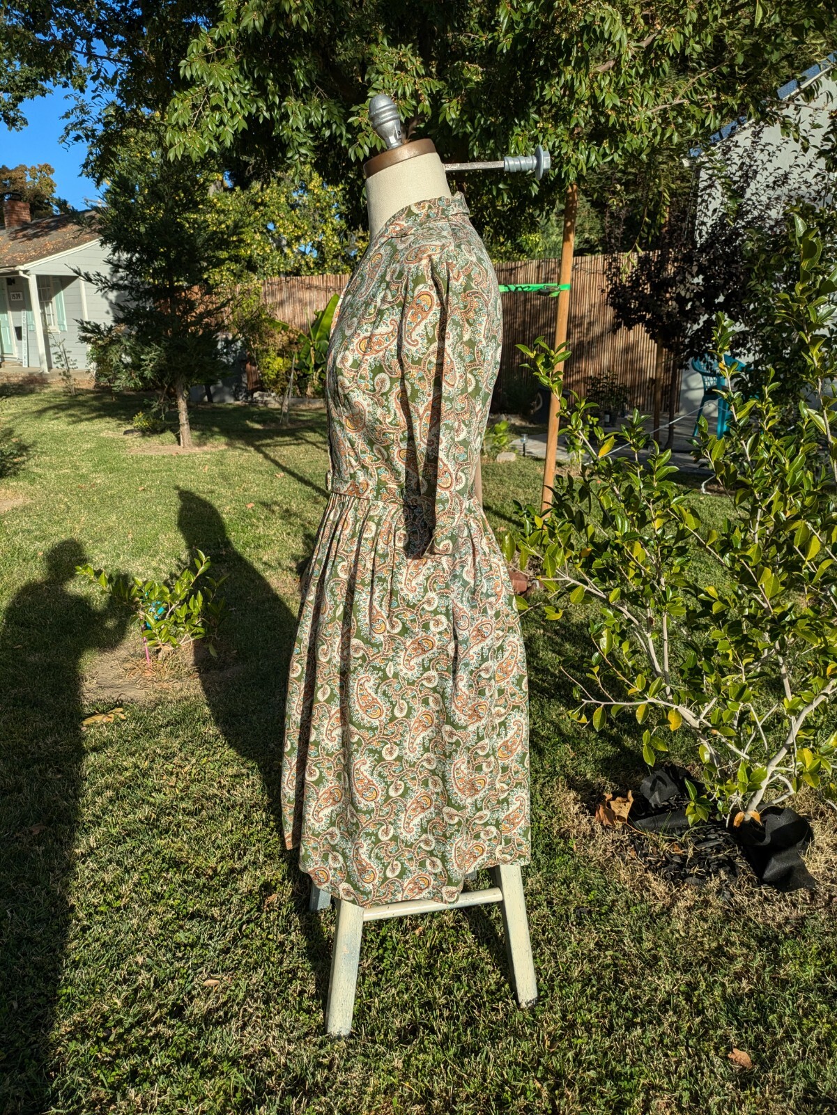 Vintage Mode O’Day Paisley dress Brown, Orange, Green, Yellow 50’s/60’s