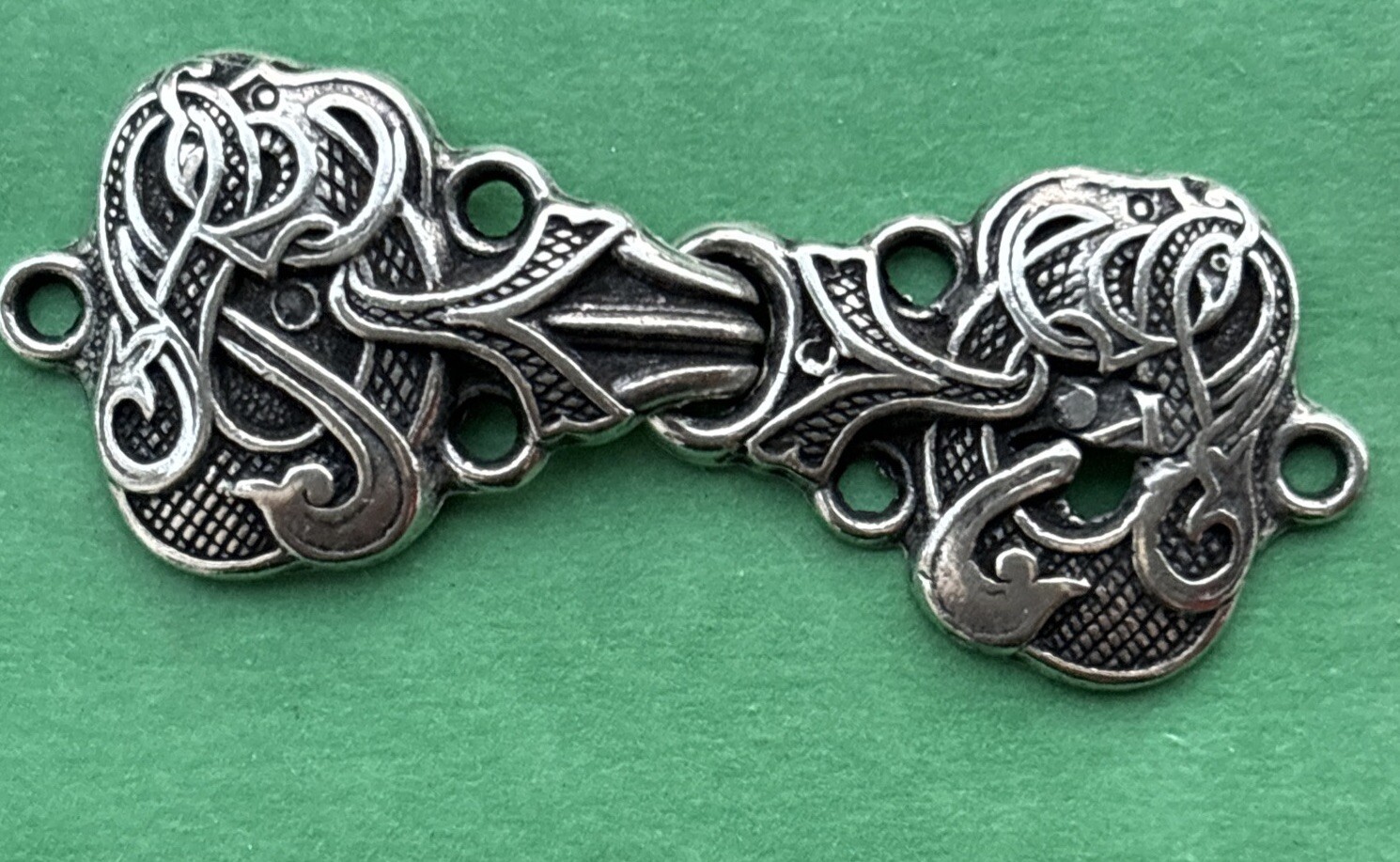 VINTAGE PEWTER 2 CLASPS DRAGE DESIGN !!! Tinn-Per Co. Norway