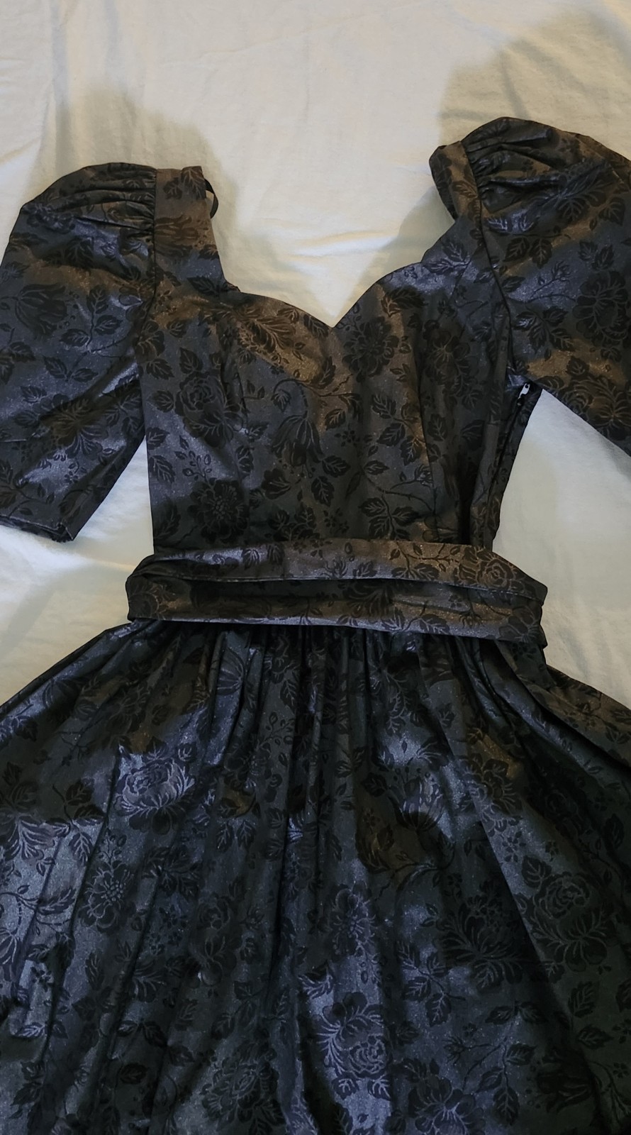 Vtg Laura Ashley dress nwt Black Taffeta Evening Holiday sz 8. 60″ Sweep