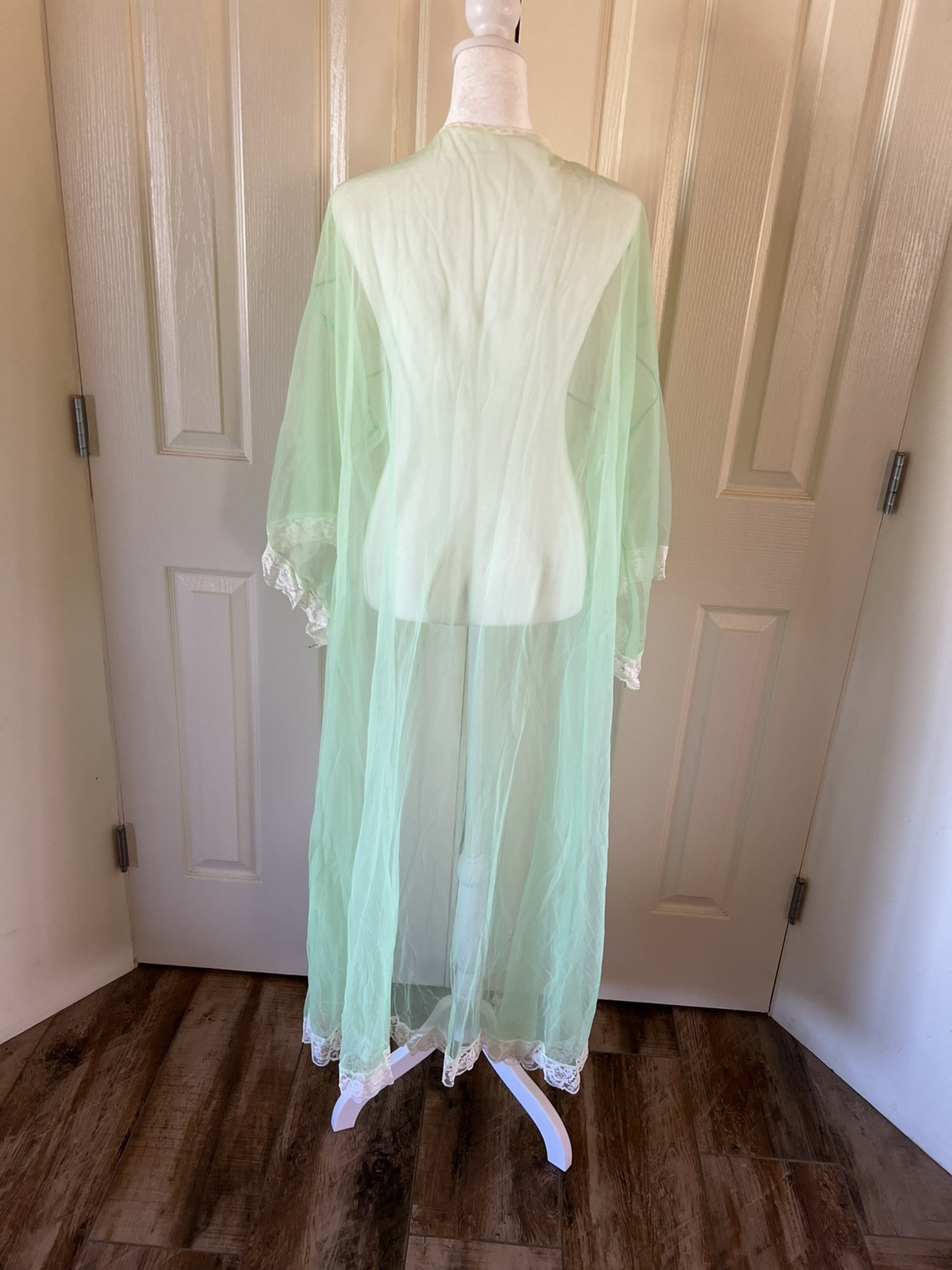 Vintage Robe Mesh green tie font lace trim bright green sexy sheer open size 70s