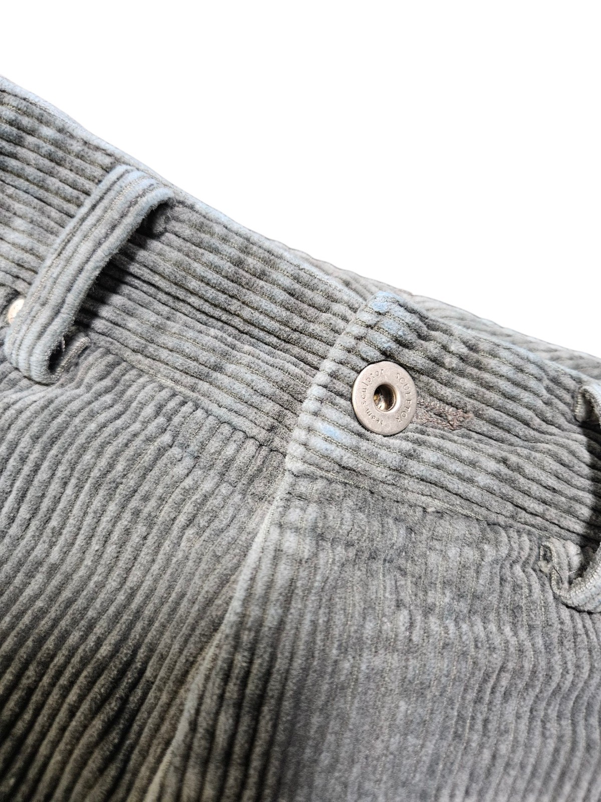 Sculptor Women Corduroy Green Medium High Rise 26in Waist