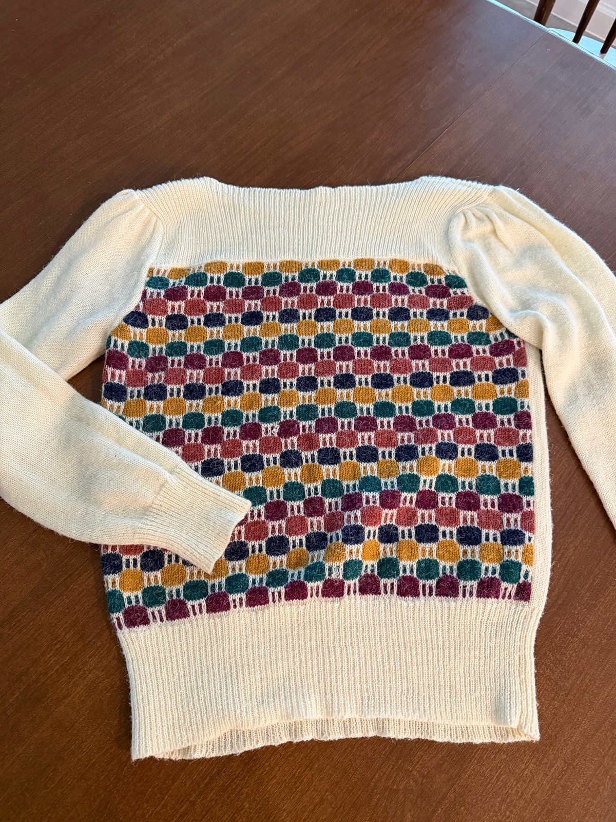 Women’s Vtg 70’s 80’s Sweater Size Small Medium