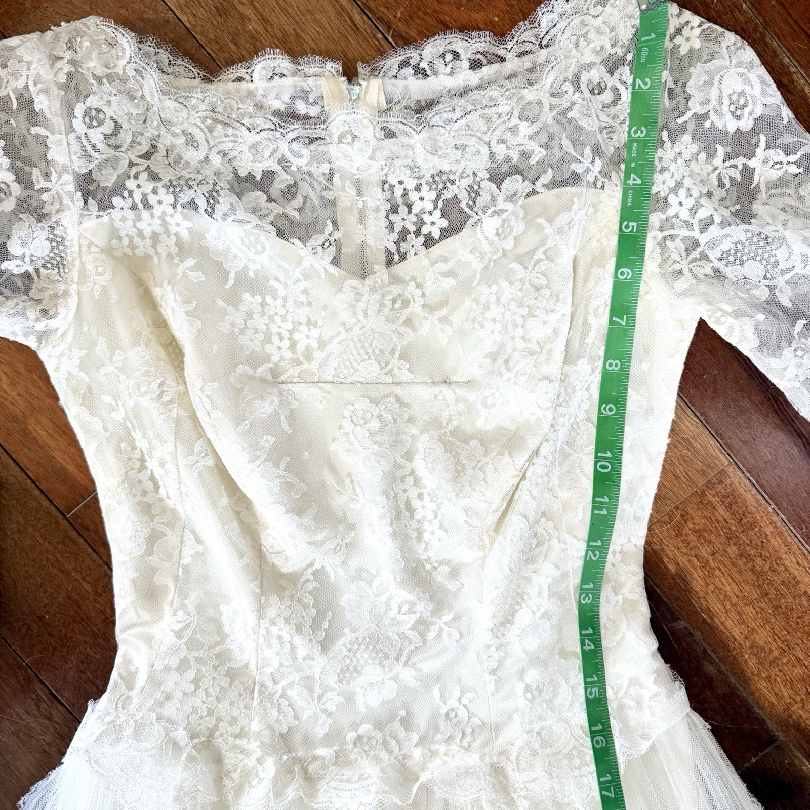 VTG 50s MCM Ivory Cupcake Accordion Tulle Lace Satin Wedding Dress & Headpiece