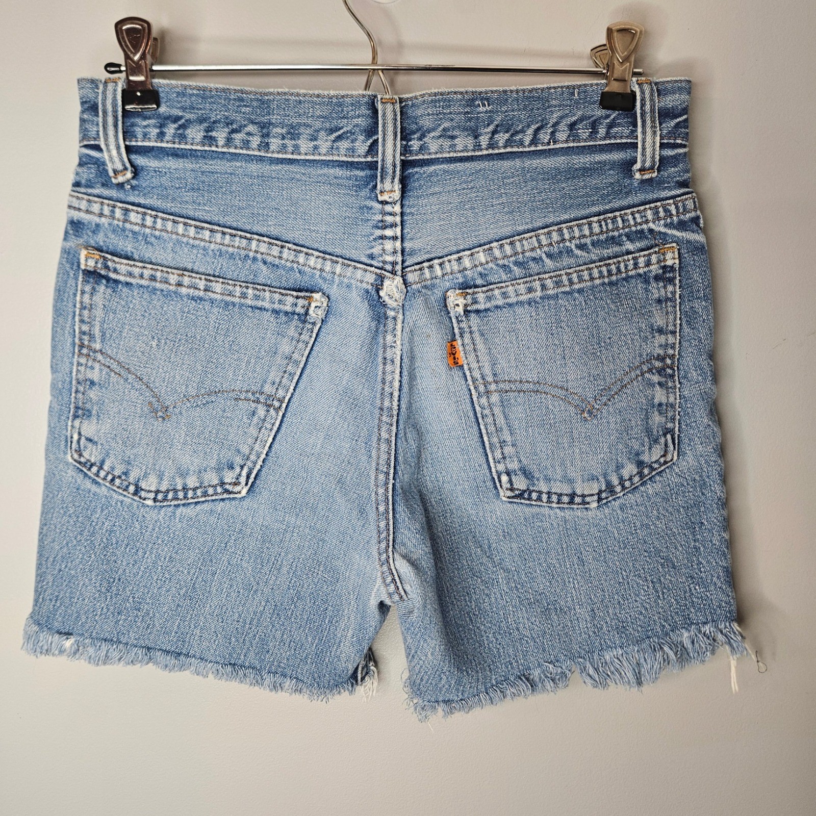 Vtg Levi’s 70’s Orange Tab High Waisted Denim Cut Off Shorts Light Wash Blue 28