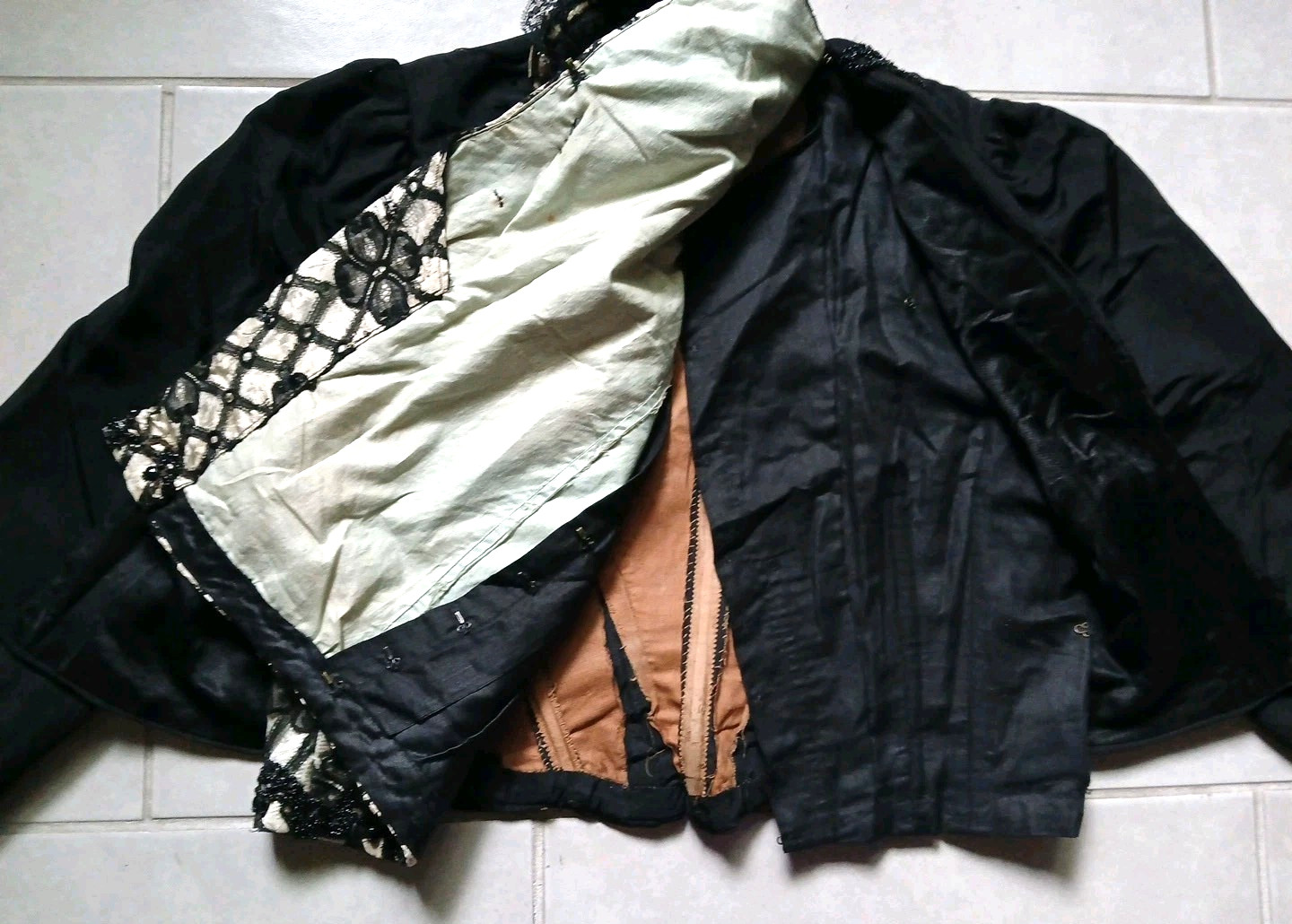 ANTIQUE VICTORIAN BLOUSE JACKET HANDMADE LACE BEAD HIGH NECK METAL TOP HOOKS BLK