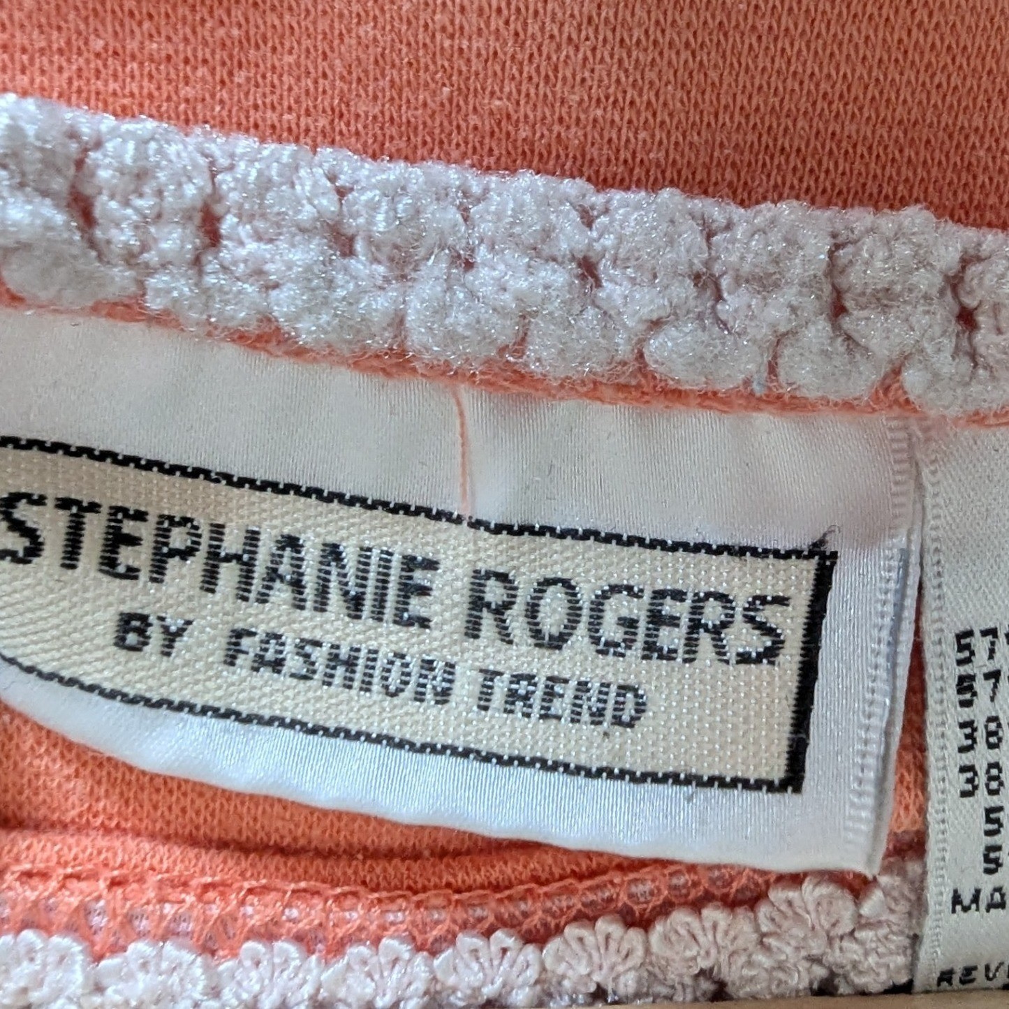 Vtg Knit Tank Top Shell Peach Crochet Neckline Trim Sleeveless XL Cottagecore