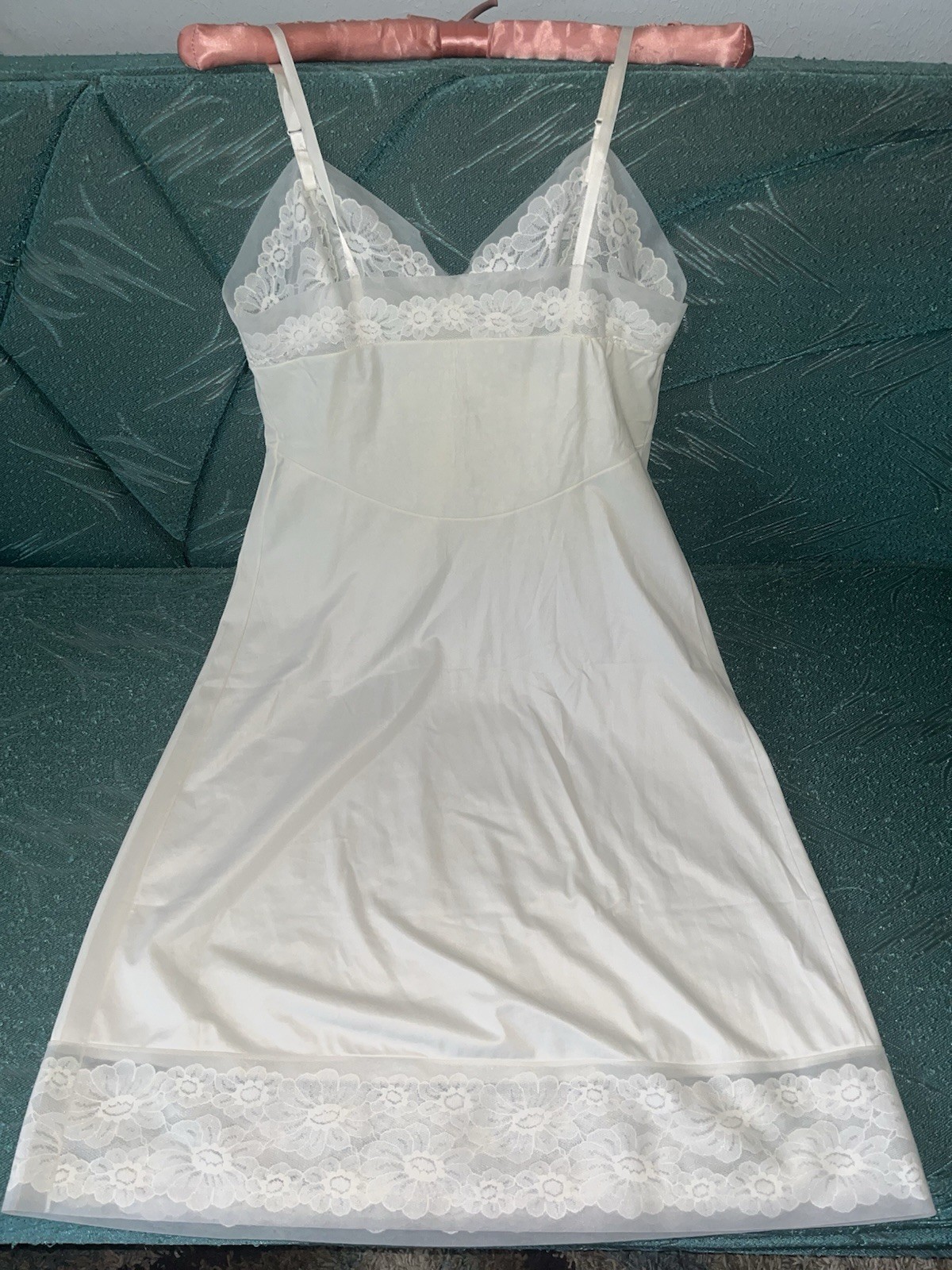 Vtg VANITY FAIR Satin Full Slip Sz 34 Bridal Floral Lace Trim Chiffon Nylon