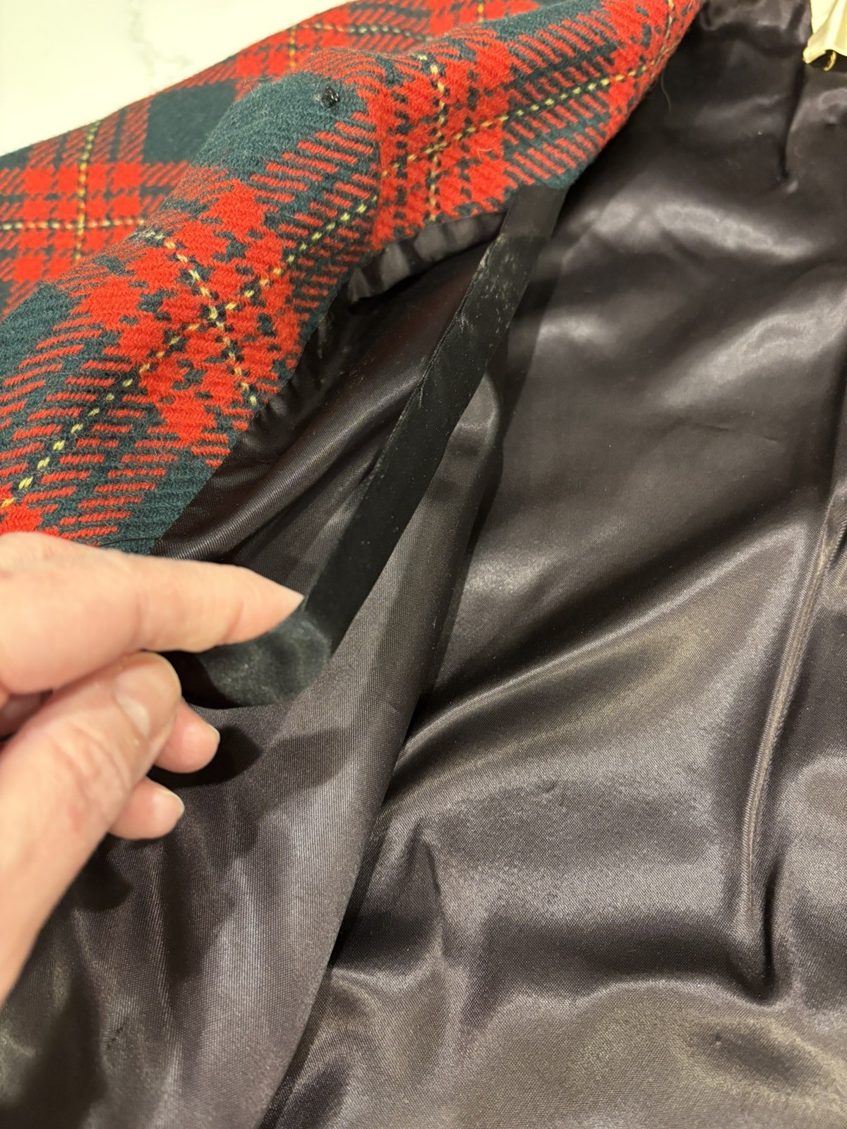Vintage 1960s Best & Co Fifth Ave. NY Wool Plaid Cape Red and Green Plaid