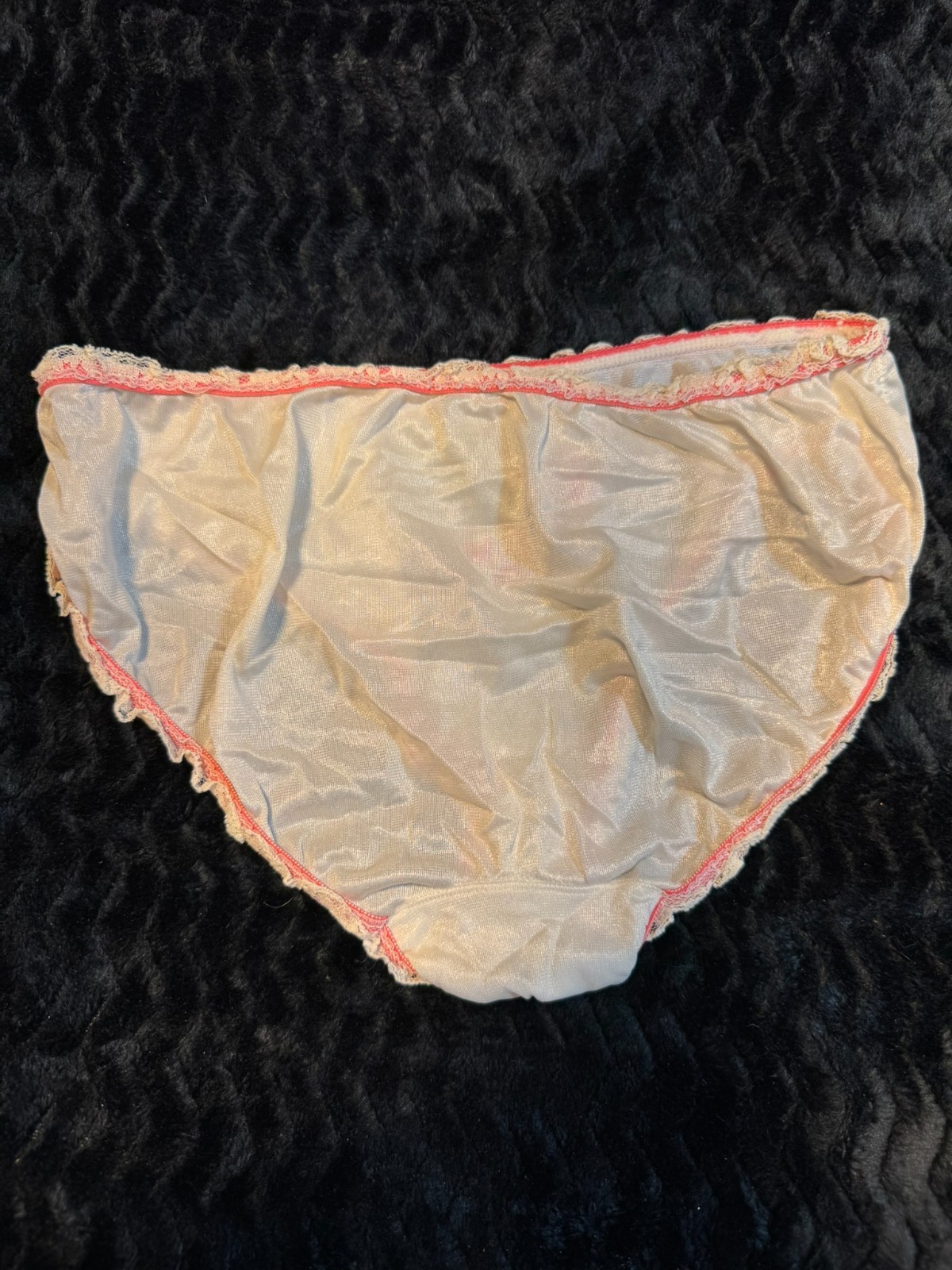 NWOT VINTAGE SATIN NYLON HIPSTER BIKINI 70S YIELD TO ME EMBROIDERY SEXY PLAYFUL