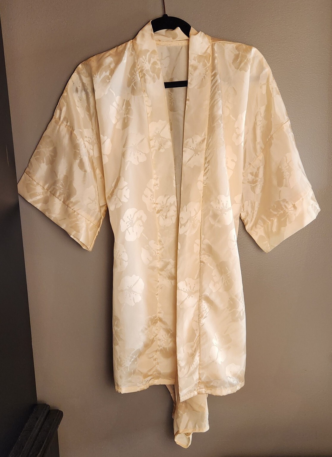 Vintage Designs By Faris Robe with Panties Size Small Kimono-Style Tie Missing