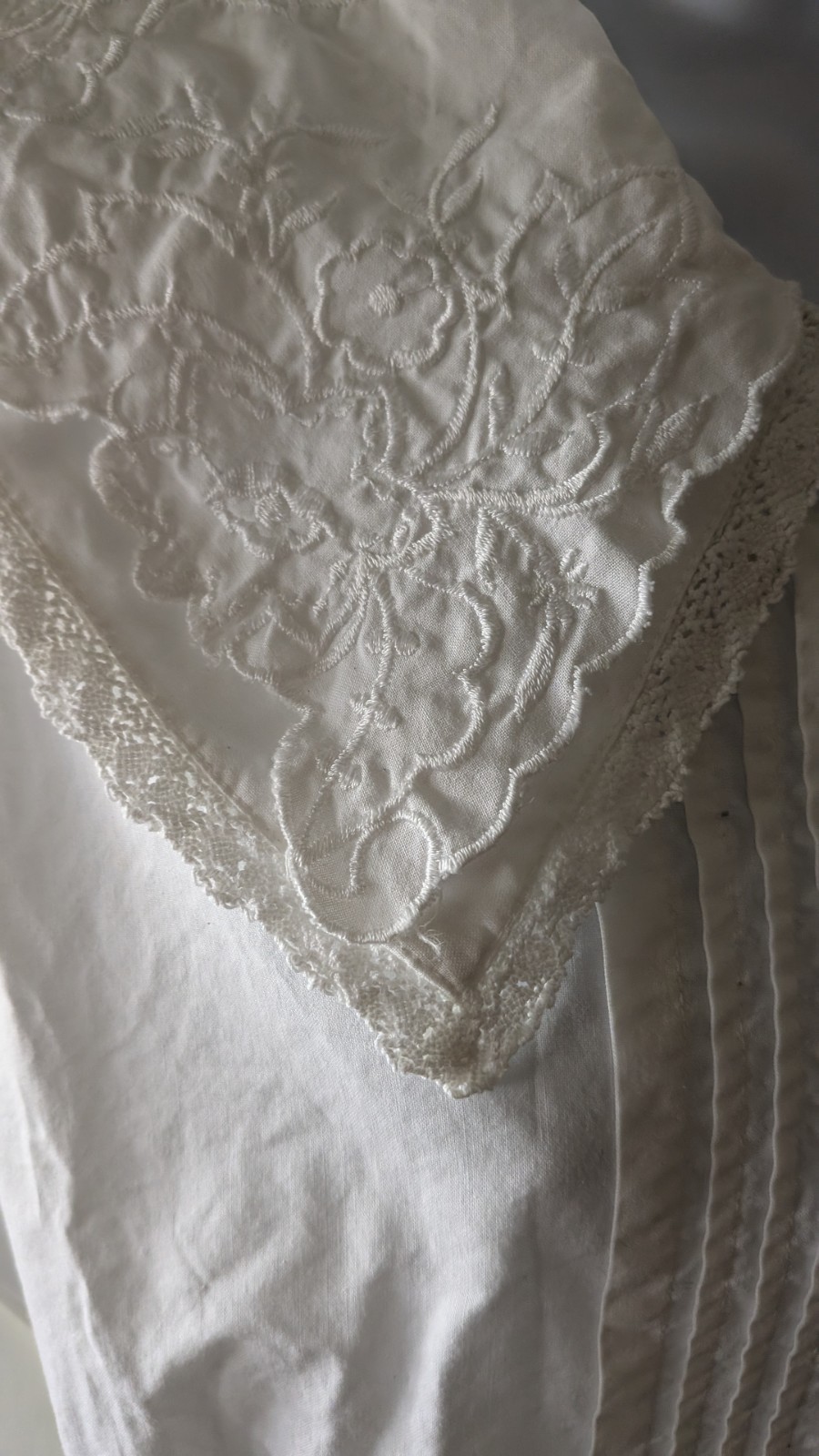 Antique White Cotton Blouse, Hand Embroidered, Cinched waist, French Navy Sz M