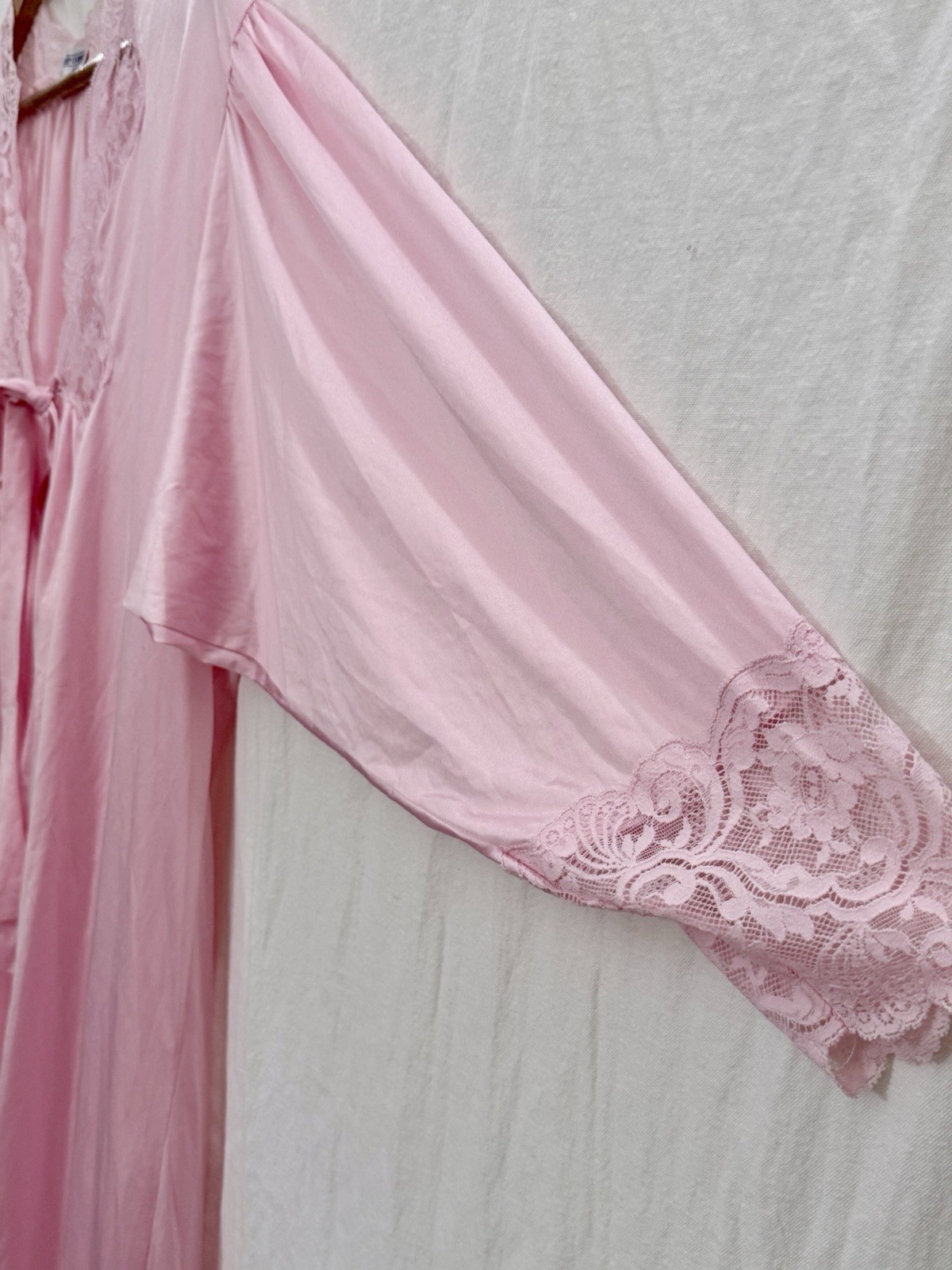 VTG 70s Lily of France Rose Pink Peignoir Robe Lace Dolman Sleeve L Lingerie EUC