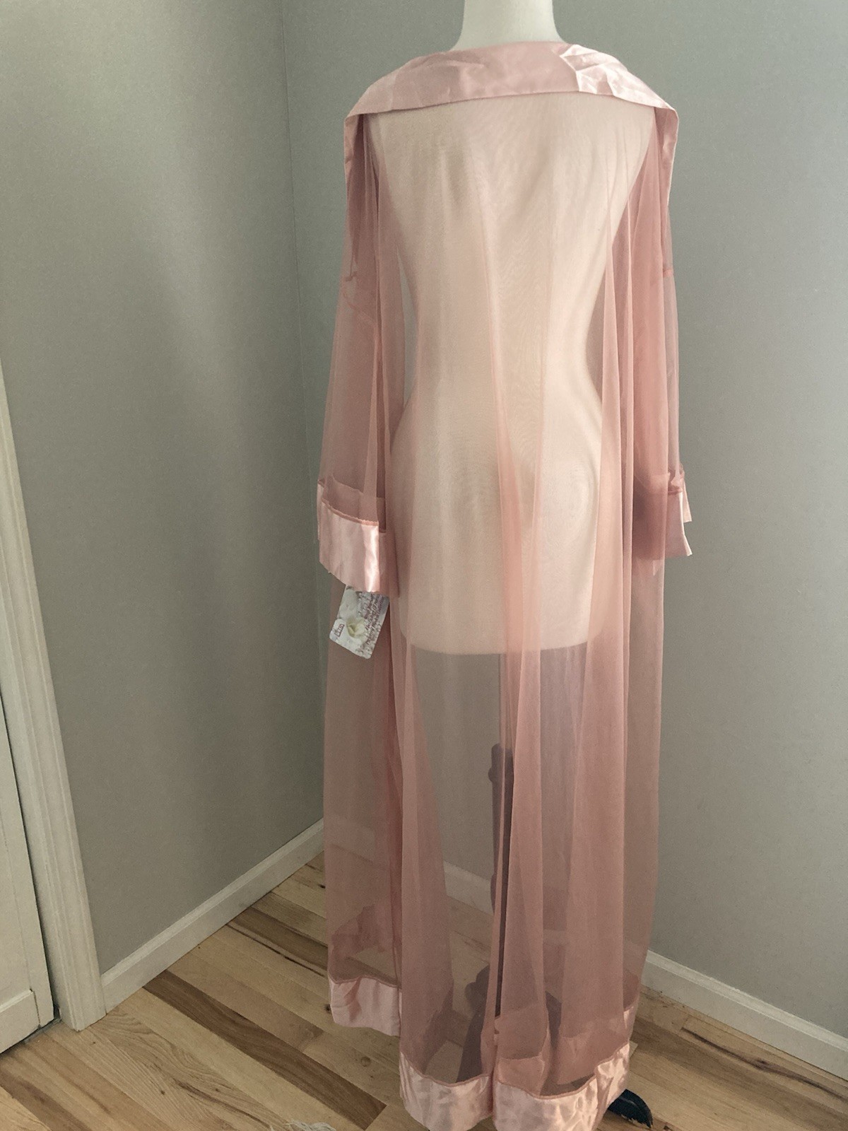 NEW Vintage Petra Womens’ Sheer Nylon Pink Robe Satin Trim Shawl 1X