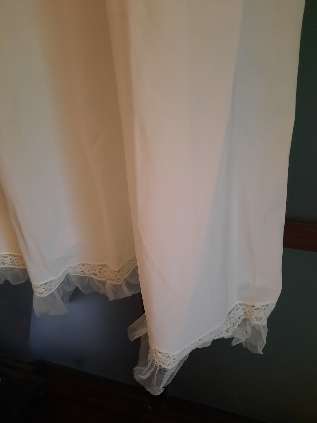 Rhythm Lingerie Ivory/Off White Full Slip 1940’s Size 36 Lace Tulle Hem Nylon