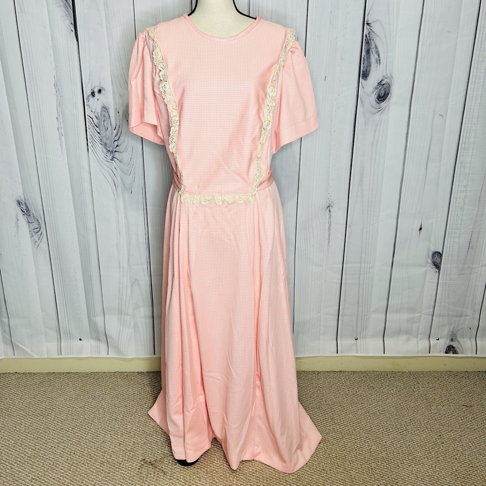 Vintage 1950s Pink White Plaid Shirtwaist Sash Tie Dress Handmade Sz XL Lace
