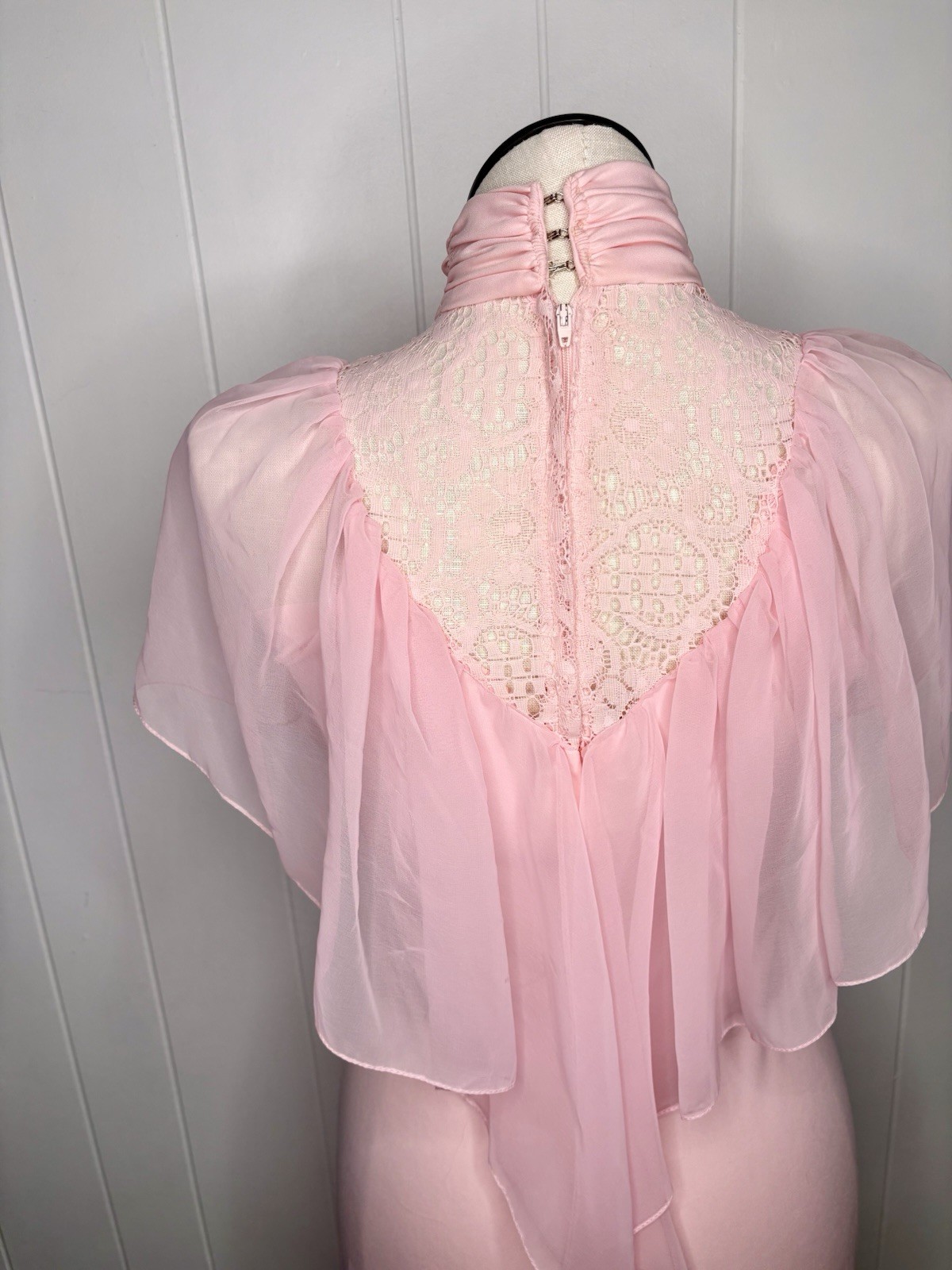 VINTAGE 1970s Flutter Pink Maxi Dress Lace Romantic Union Made Cottagecore 70’s