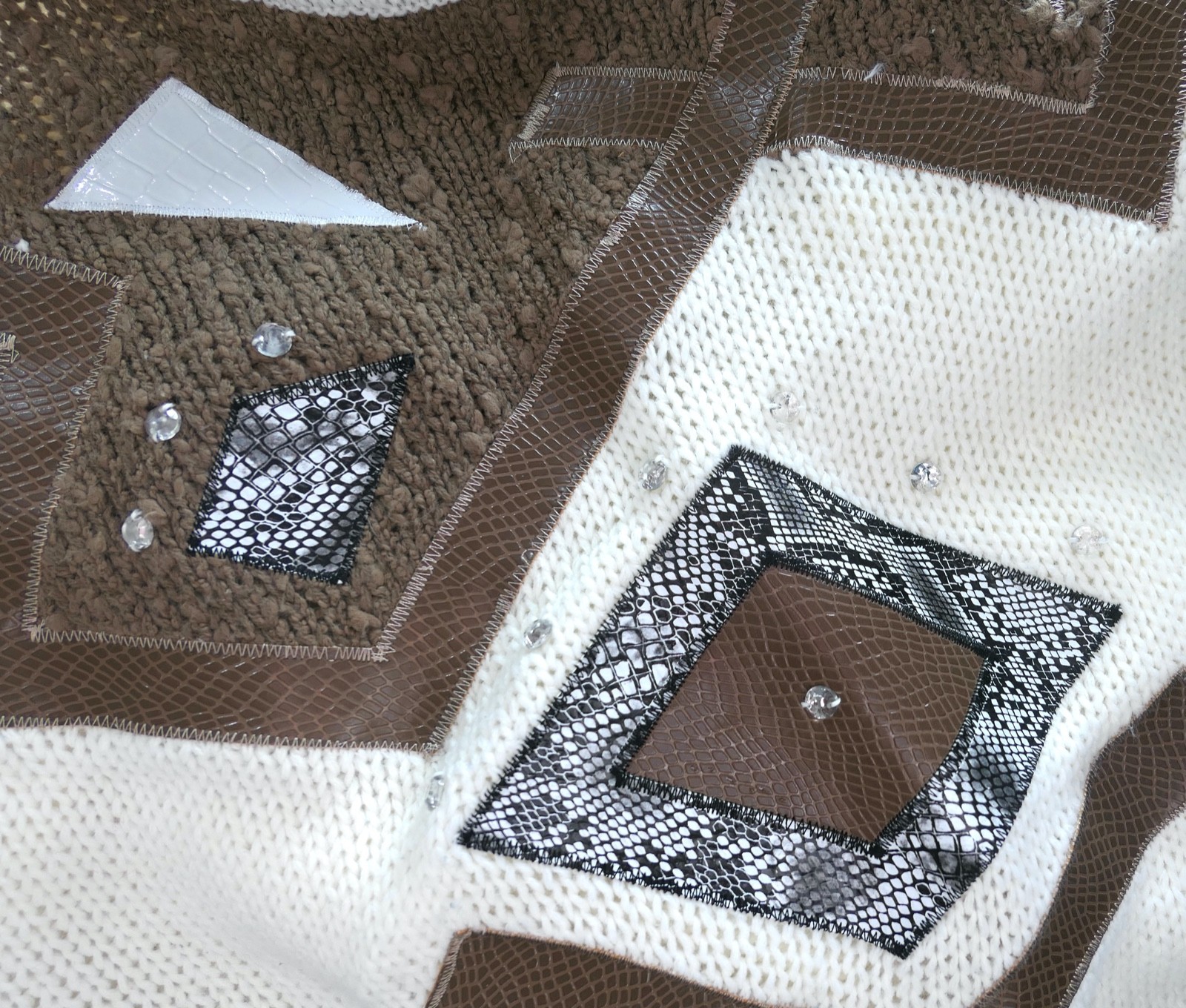 80s Vintage Cristina Ivory Perkins Collar Sweater Vinyl Snake Patchwork Gem L