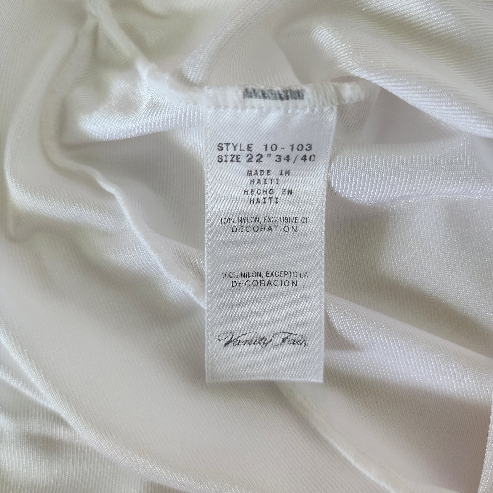 Vintage VANITY FAIR White Nylon Full Slip Lace Trim Style 10-103 Size 34/40 22″