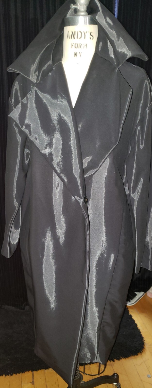 Donna Karan Collection Silk Y2K Shiney Black Vintage Blend Tailored Coat M