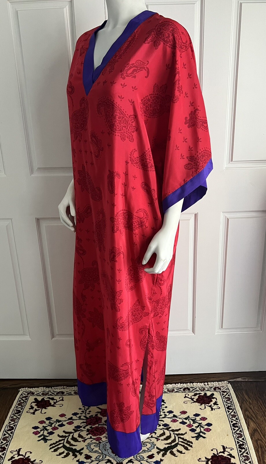 Vintage 1980s Oscar de la Renta Red Purple Silk Paisley Kaftan Lounge Dress O/S