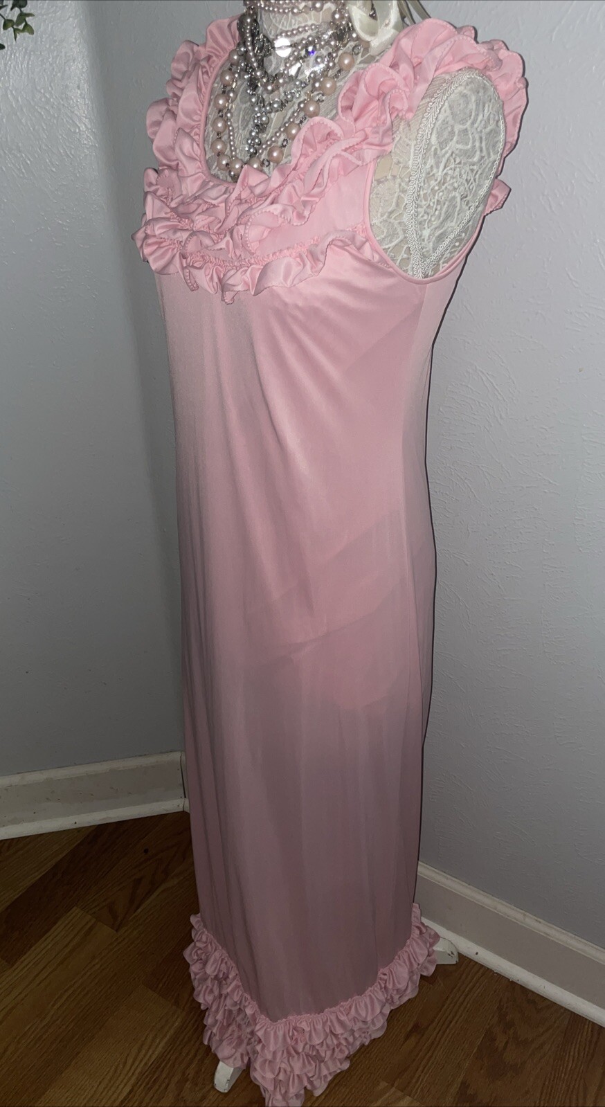 Vtg Sissy PINK Gown Nylon Maidenform Woman’s M TONS of RUFFLES Long Nightgown