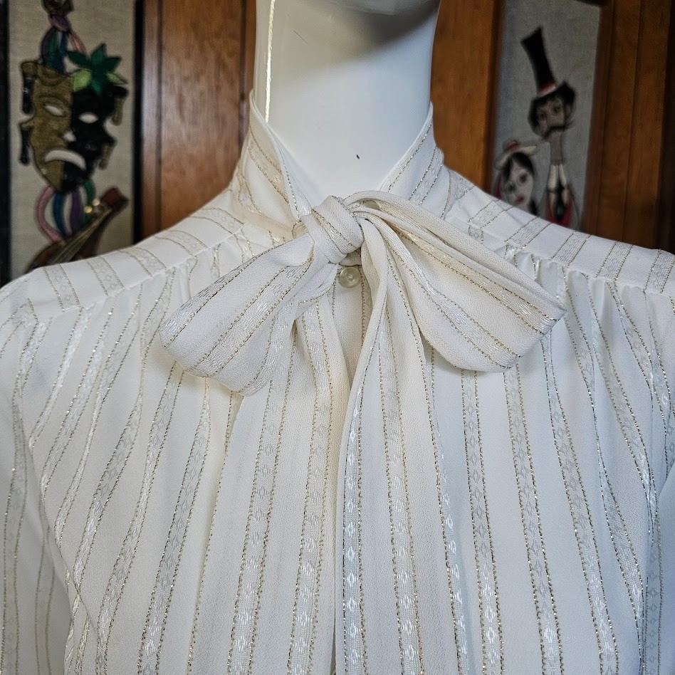 Vintage 80s Disco Secretary Pussy Bow Gold Pinstripe Button Up Blouse Top S/M