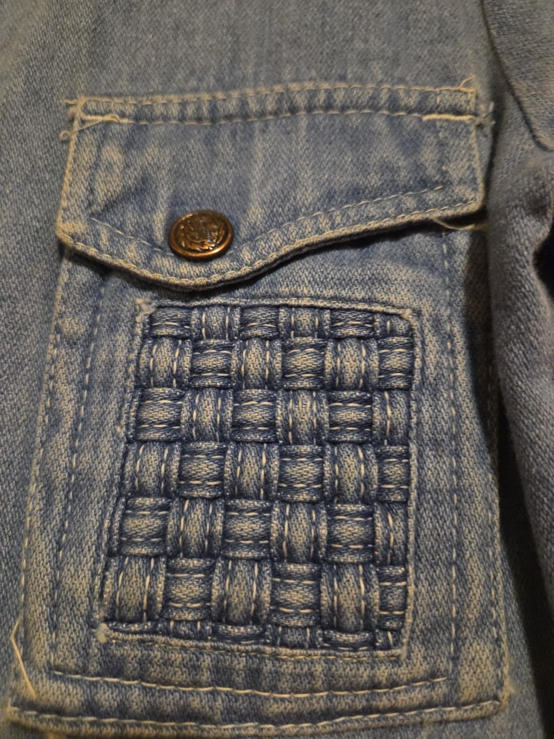 Vintage 60s 70s Women’s Funky Button Up Denim Shirt Size 5 Longstreet NY 16×23
