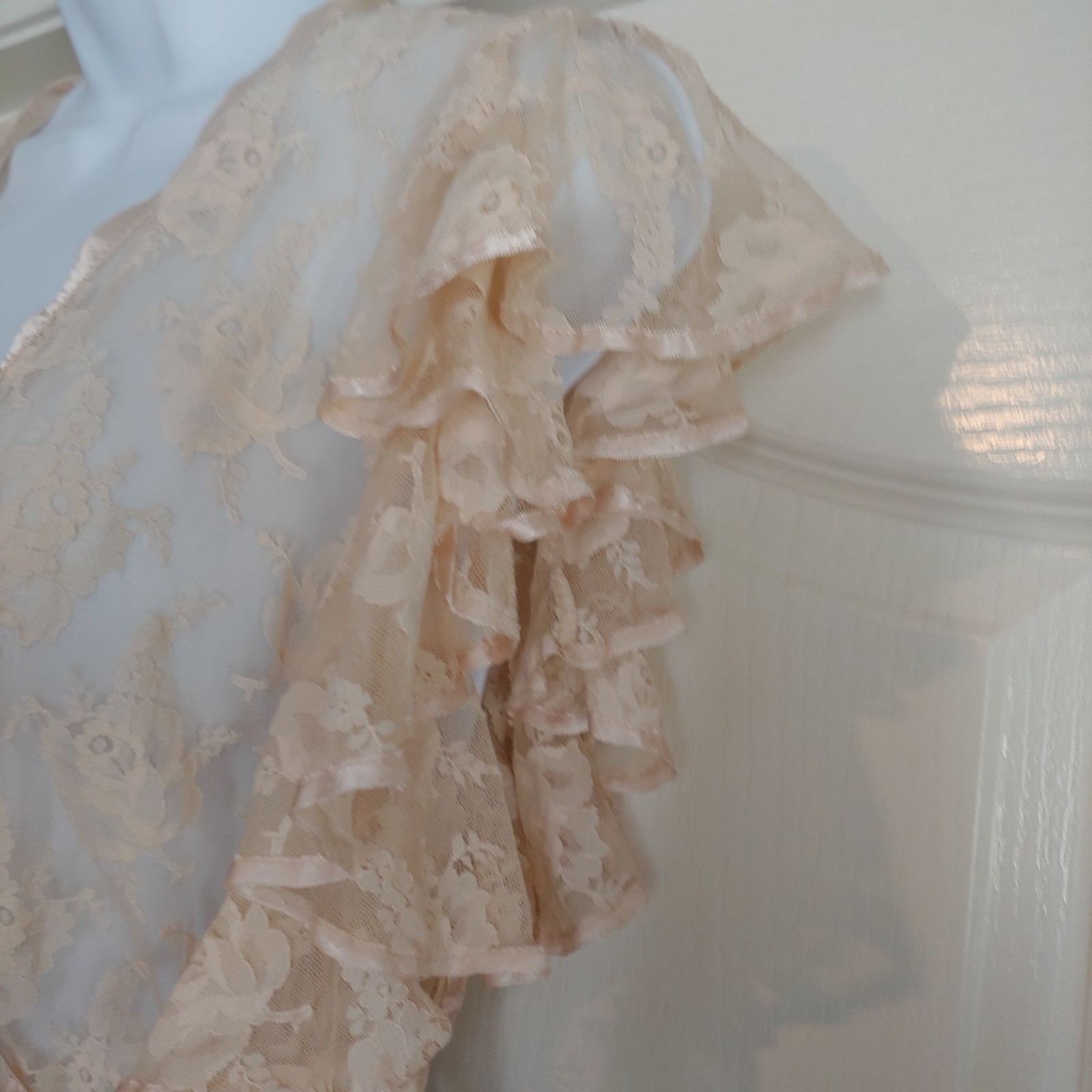 Vtg Emil Bole Lace Wrap Lace Blush Lingerie Boho Fairy Sleeve Boudoir Romantic S