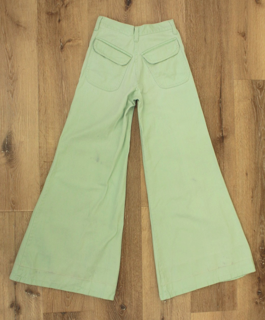 VTG Women’s 70s Mint Green Super Flare Bellbottoms Jeans XS / Sz 25″ 1970s