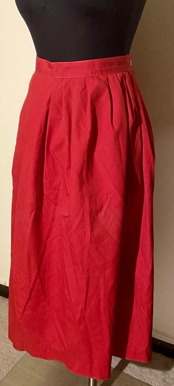 VTG Lady Halrin Long Skirt S/M Red Side Pockets Side Button 29” Waist Washable