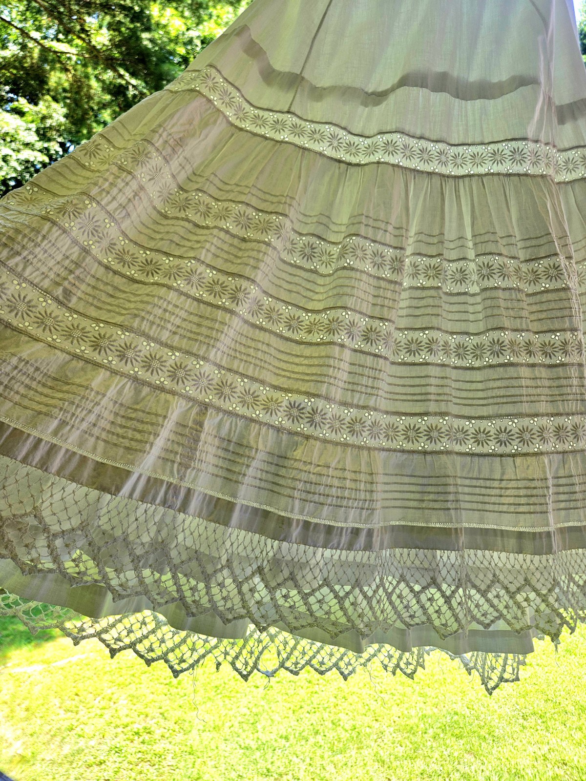Antique Edwardian Victorian 1900s White Cotton Eyelet Lace Petticoat Altered