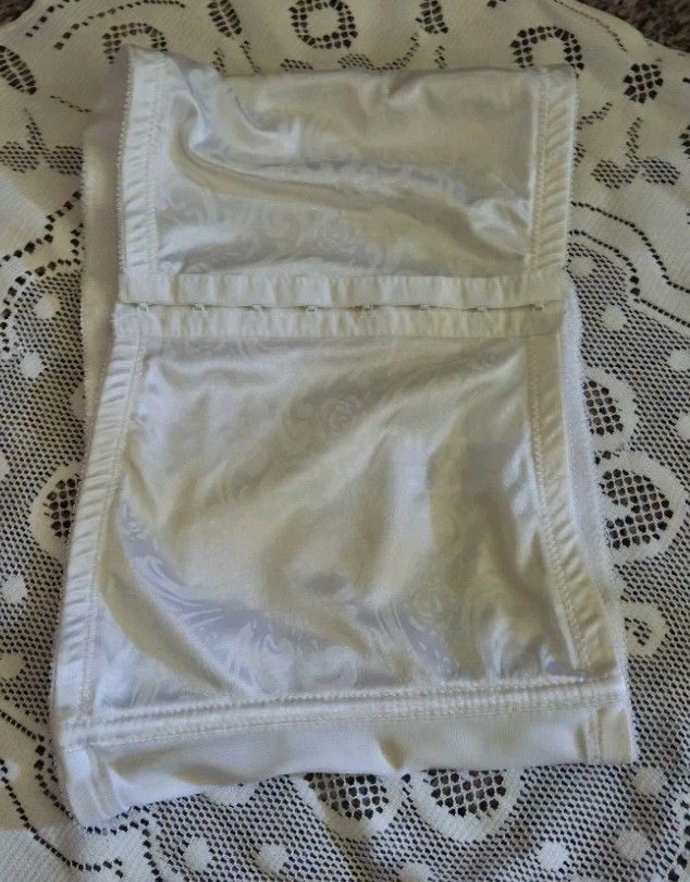 Vintage 90s Cupid 5067 Extra Firm Control Waist Cincher Girdle Damask White Larg
