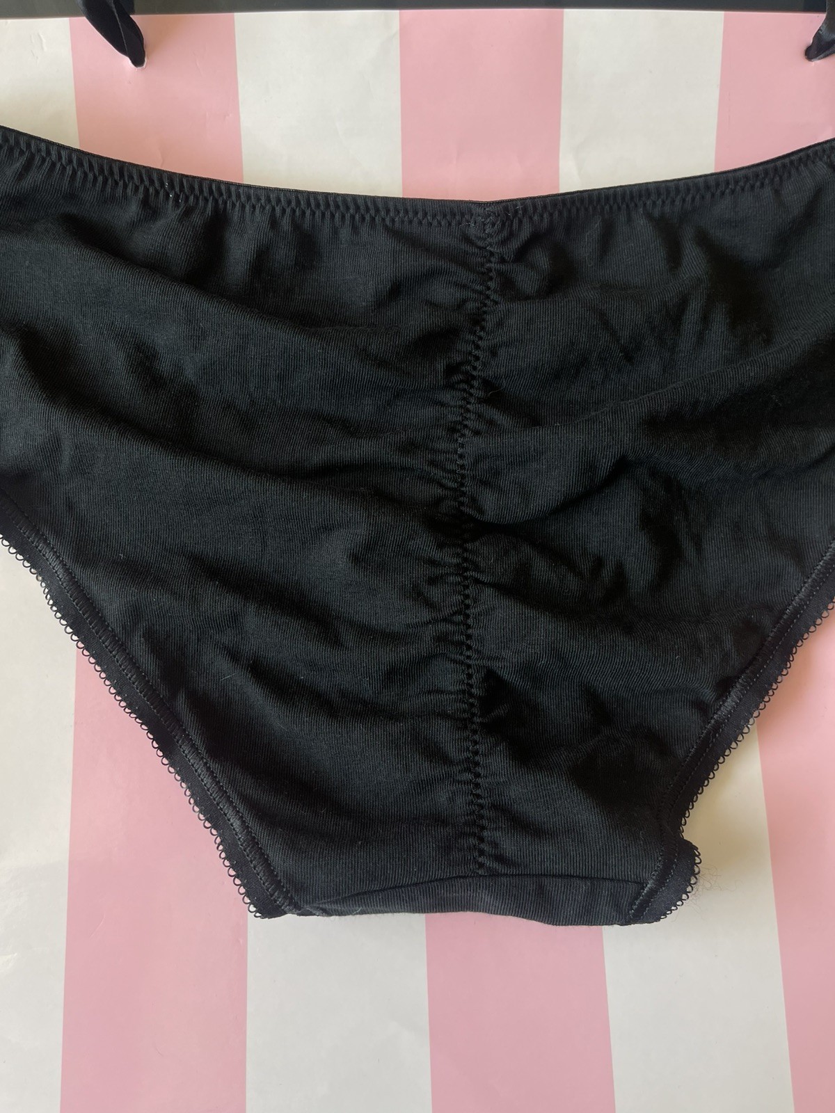 NWT VTG 2009 Victoria’s Secret Cotton Hip-hugger, Black. Ruching Back Medium