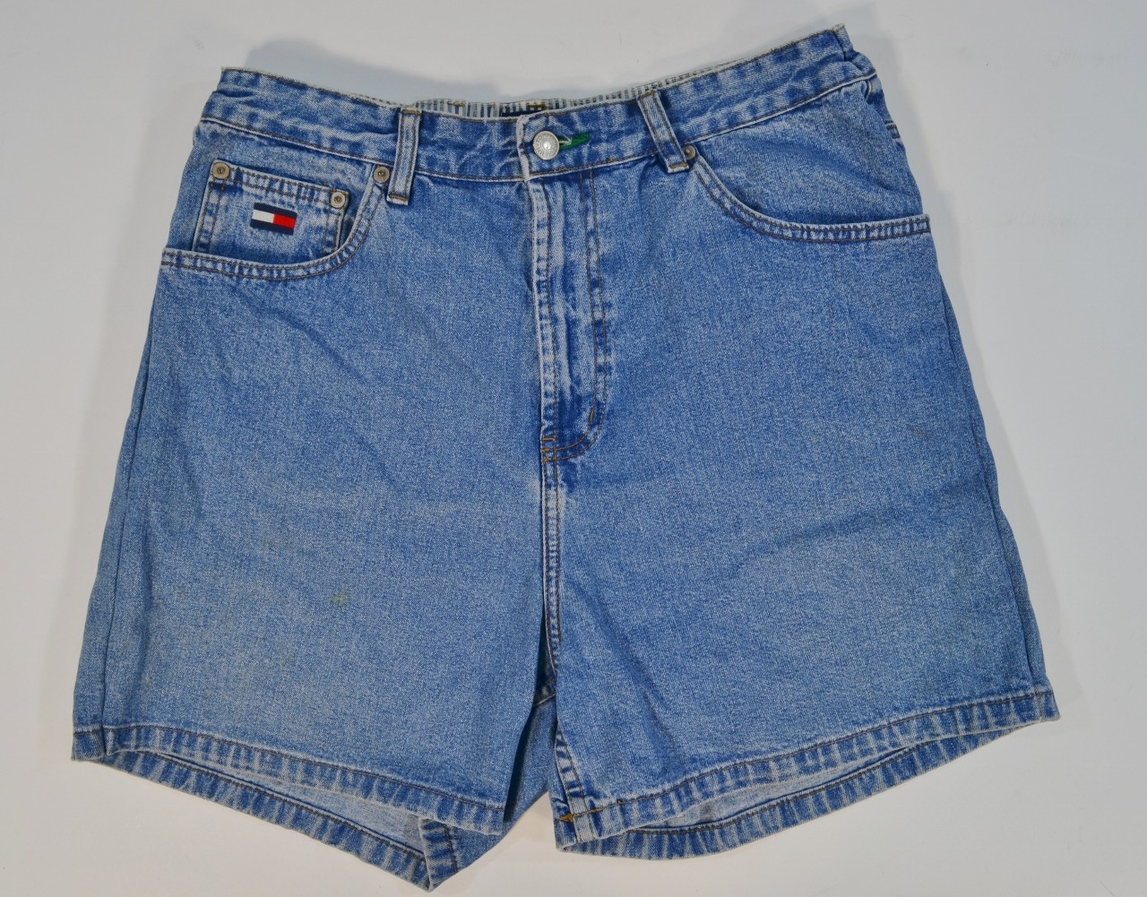 VTG Tommy Hilfiger Womens Denim Jean Shorts Medium Blue Wash 16 Big Flag Logo