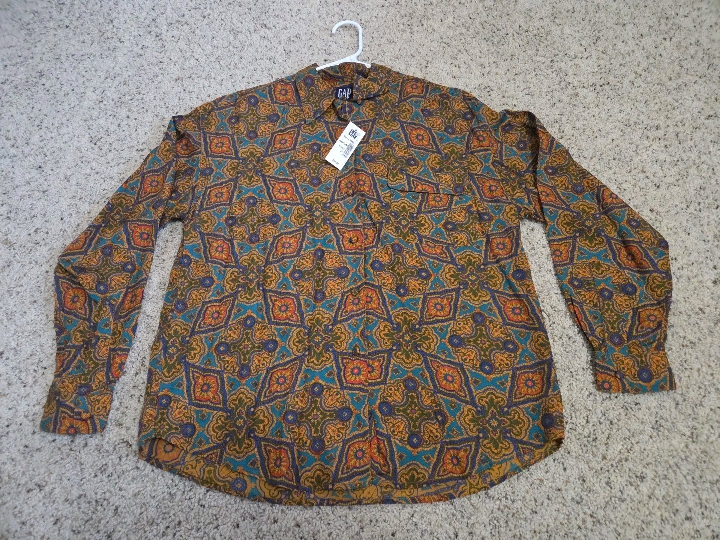 Vtg 90s NWT Women’s Multicolor Paisley Rayon Pocket Button Up Long Sleeve Medium