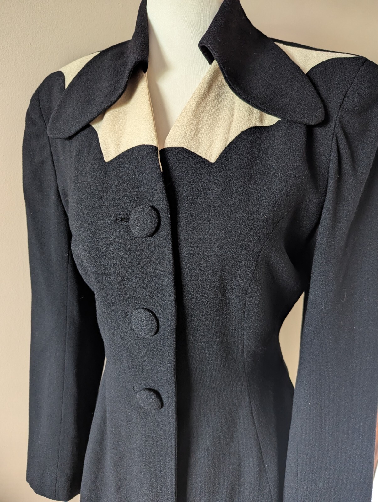 Rare Vintage 1940s Lilli Ann Black Label Black Cream Film Noir Blazer